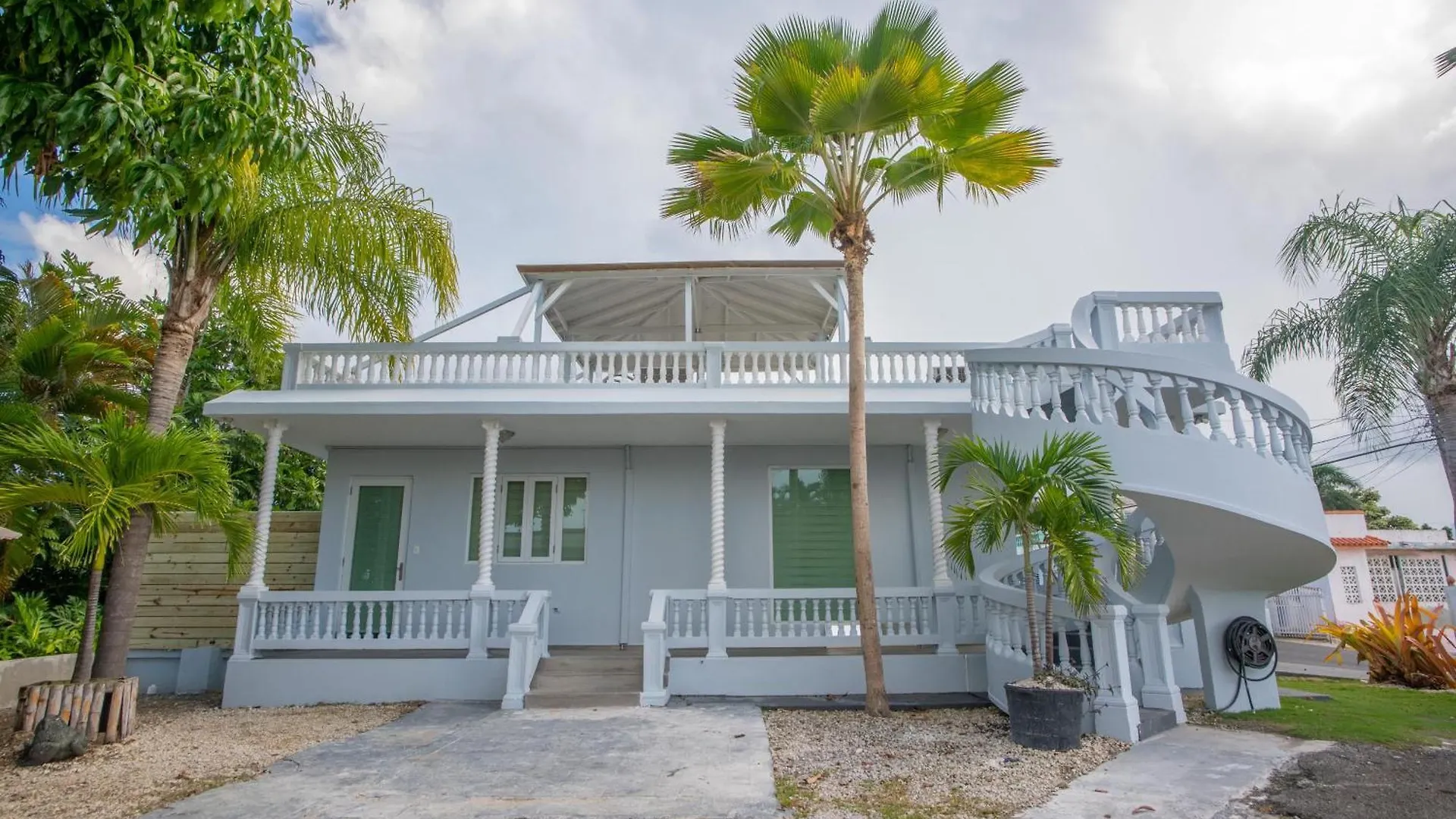 Casa Loba Suite 2 At 413 With Private Pool contacts